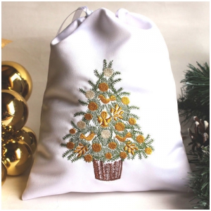 Белоснежный мешочек с вышитой ёлочкой для подарков